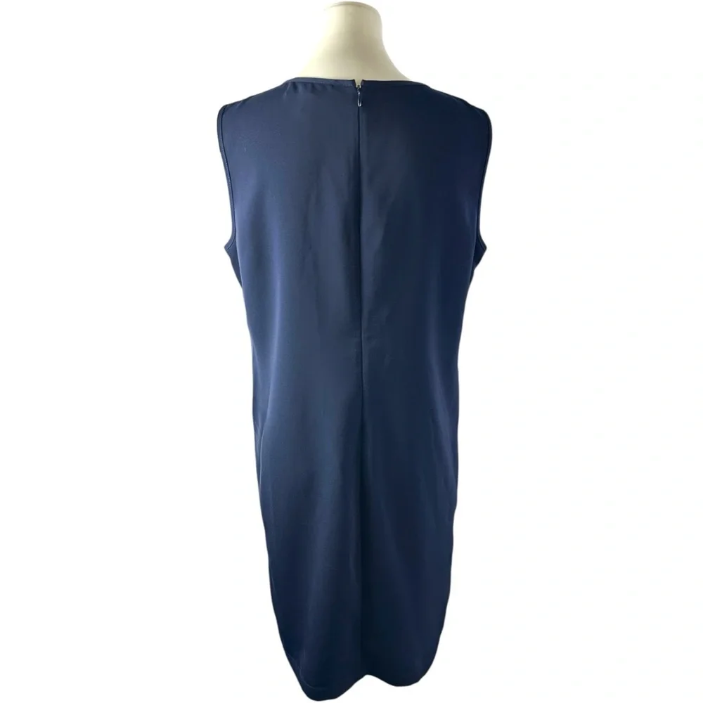 St. John Zipped Pockets Shift Dress in Navy Size 10